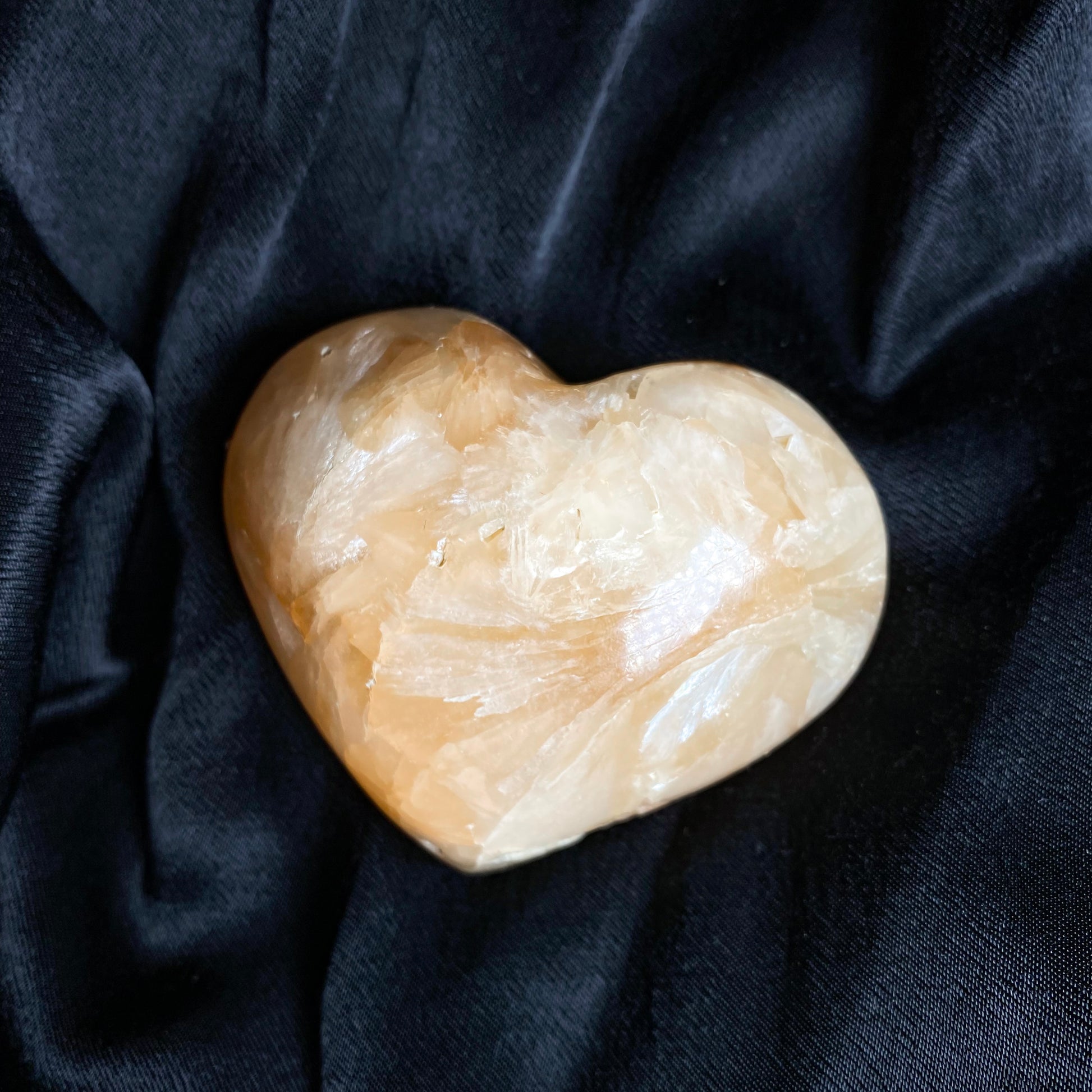 Puffy Stilbite Heart D