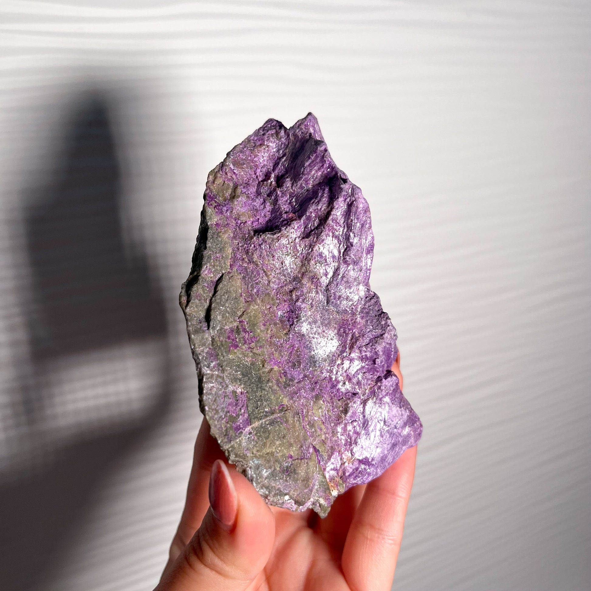 Stitchtite with Serpentine (Atlantisite)