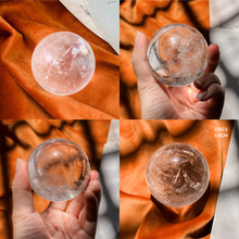 将图片加载到图库查看器，Large Clear Quartz Sphere
