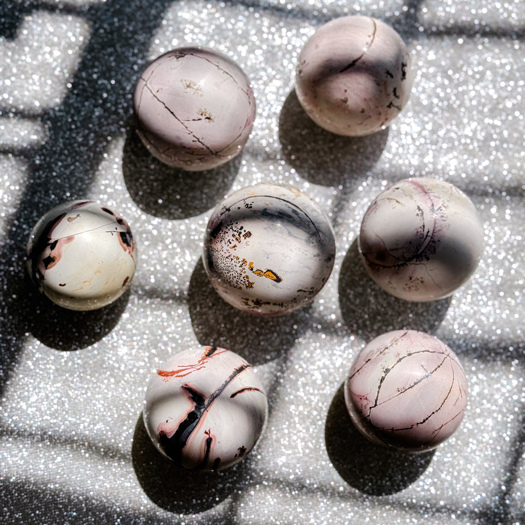 Natural Chinese Painting Stone Spheres