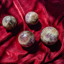 Load image into Gallery viewer, Super Seven Spheres
