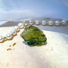 Load image into Gallery viewer, Rare Moldavite from Czech Republic (F)
