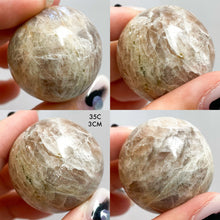 将图片加载到图库查看器，Polished Sunstone Moonstone Mini Spheres
