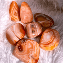 Load image into Gallery viewer, Apricot Agate Banded Orange Agate Freeform
