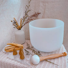 Load image into Gallery viewer, Singing Bowl for Cleansing and Meditation
