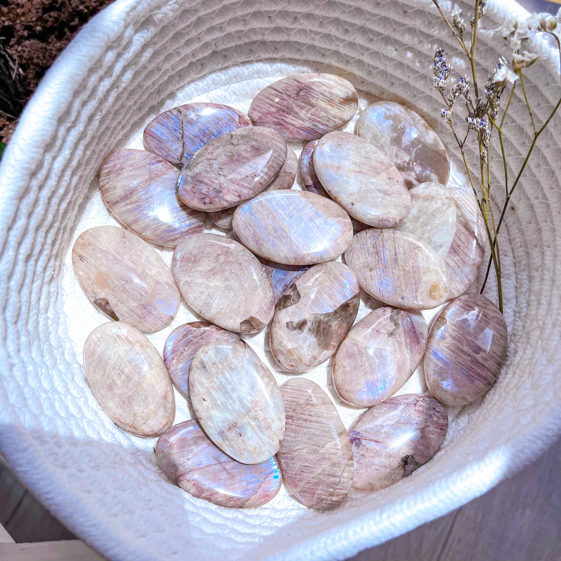 Flashy Belomorite Moonstone Palm Stone