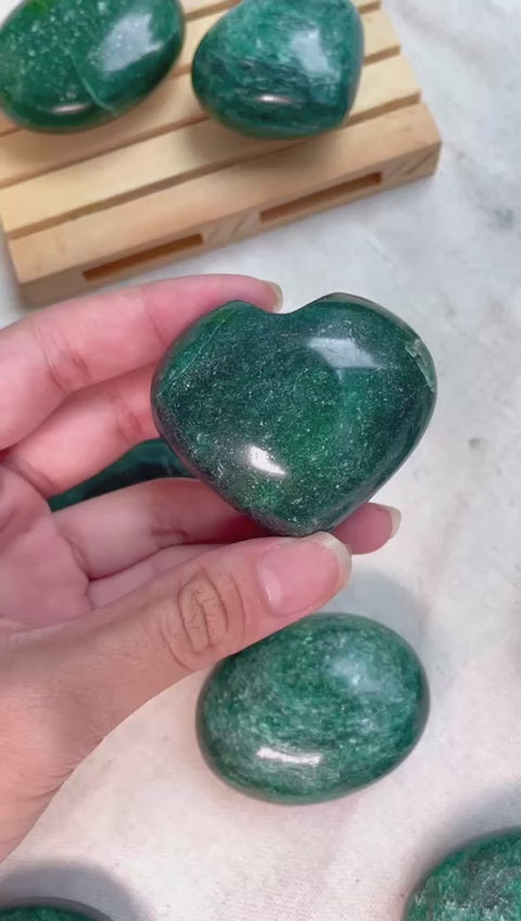 Green Aventurine Puffy Hearts and Palms