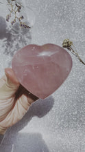 Load and play video in Gallery viewer, Rose Quartz Madagascar Heart
