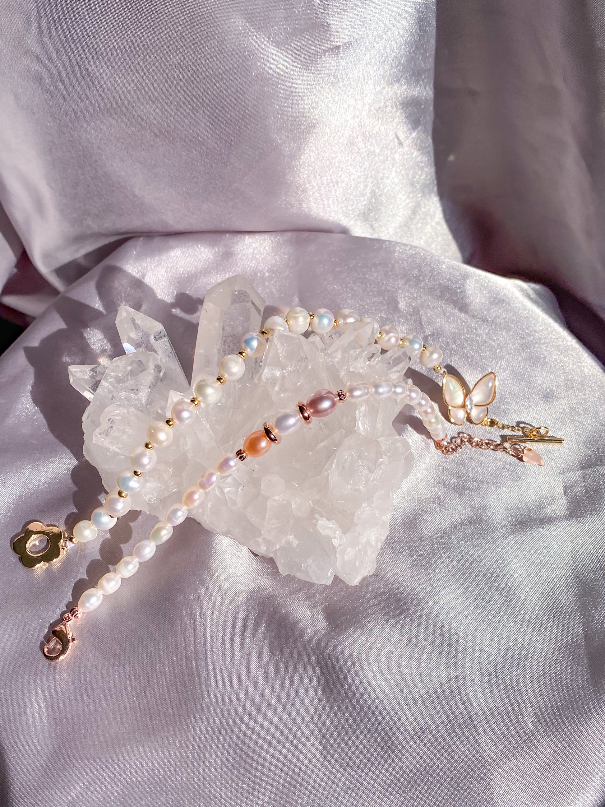 Butterfly Clasp Natural Freshwater Round Pearl Bracelet