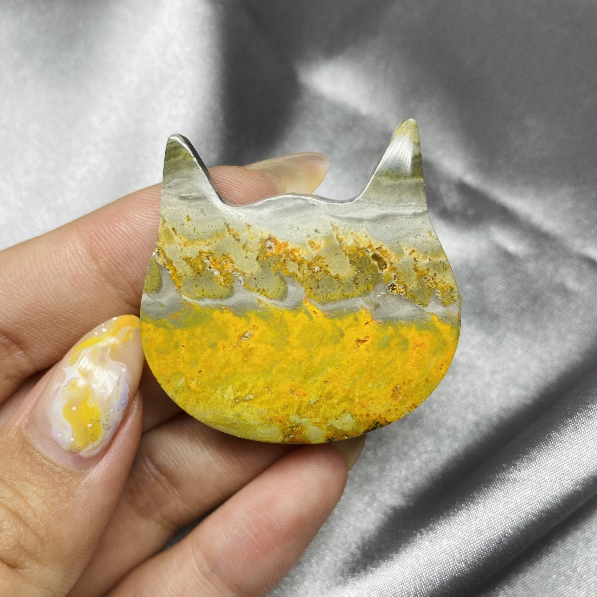 Bumblebee Jasper Cat Head