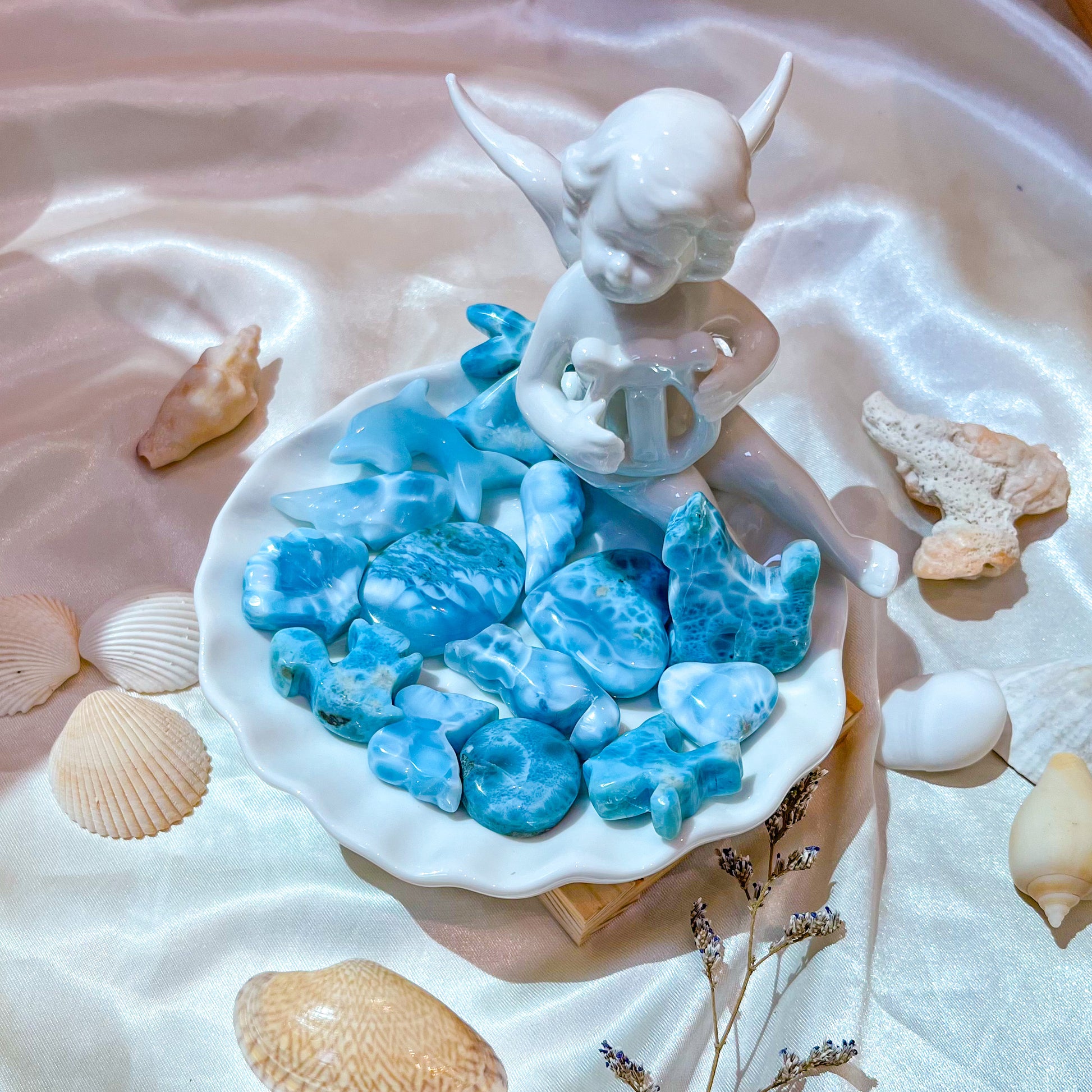 High Quality Larimar Carving