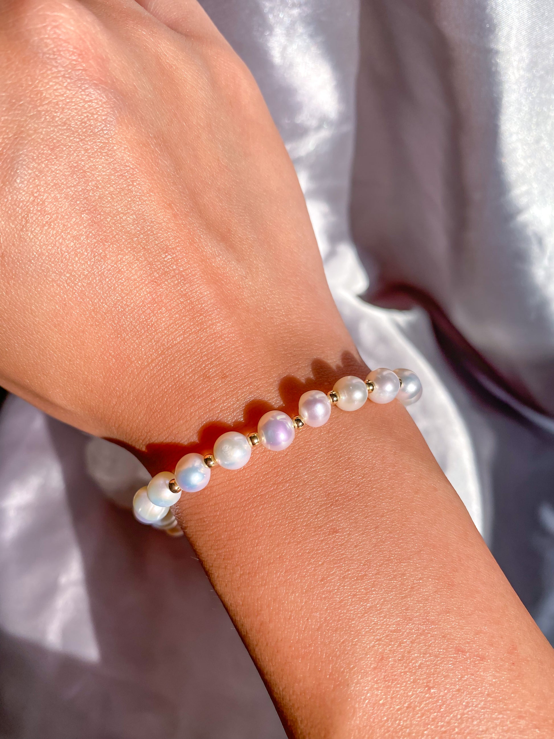 Butterfly Clasp Natural Freshwater Round Pearl Bracelet