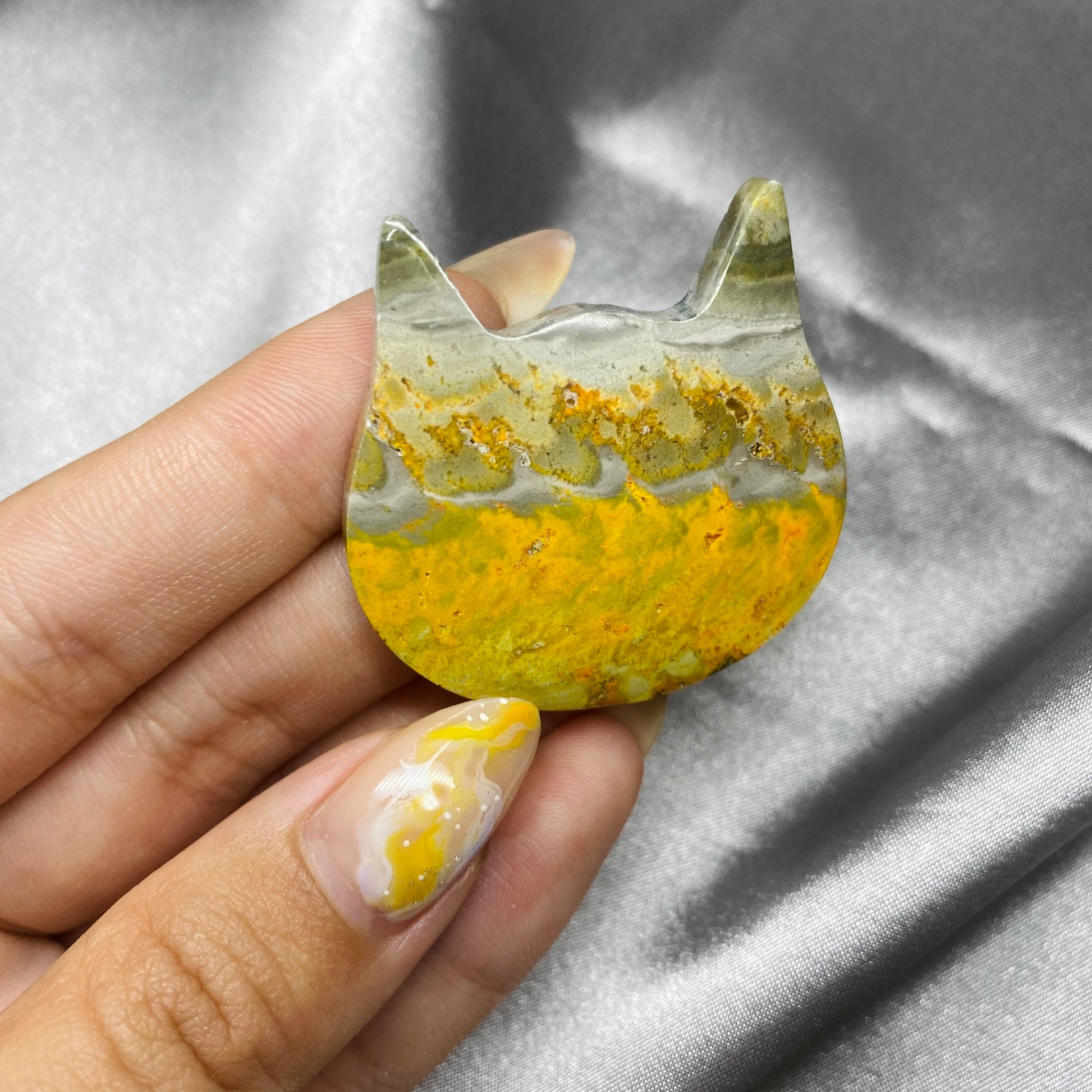 Bumblebee Jasper Cat Head