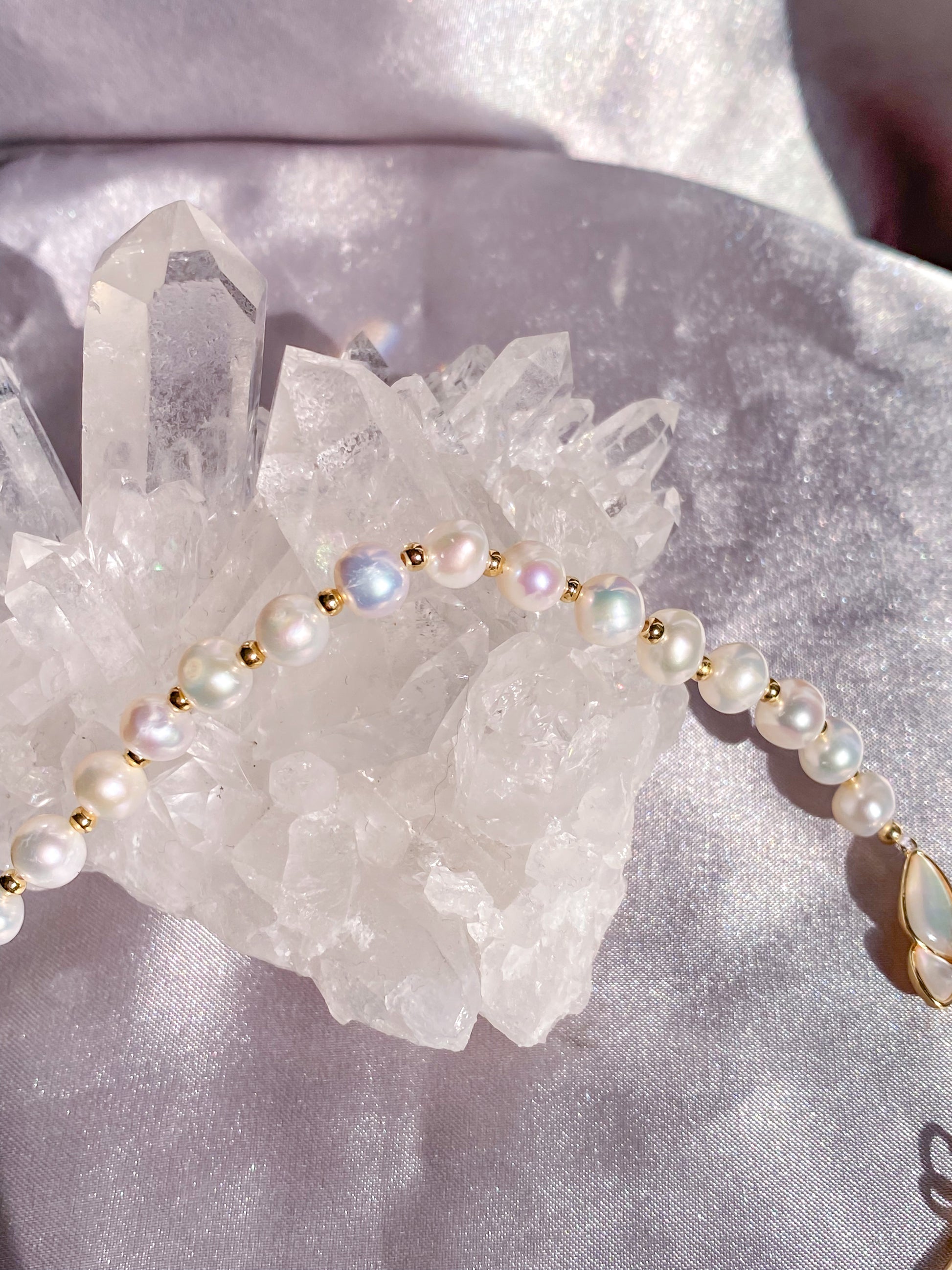 Butterfly Clasp Natural Freshwater Round Pearl Bracelet