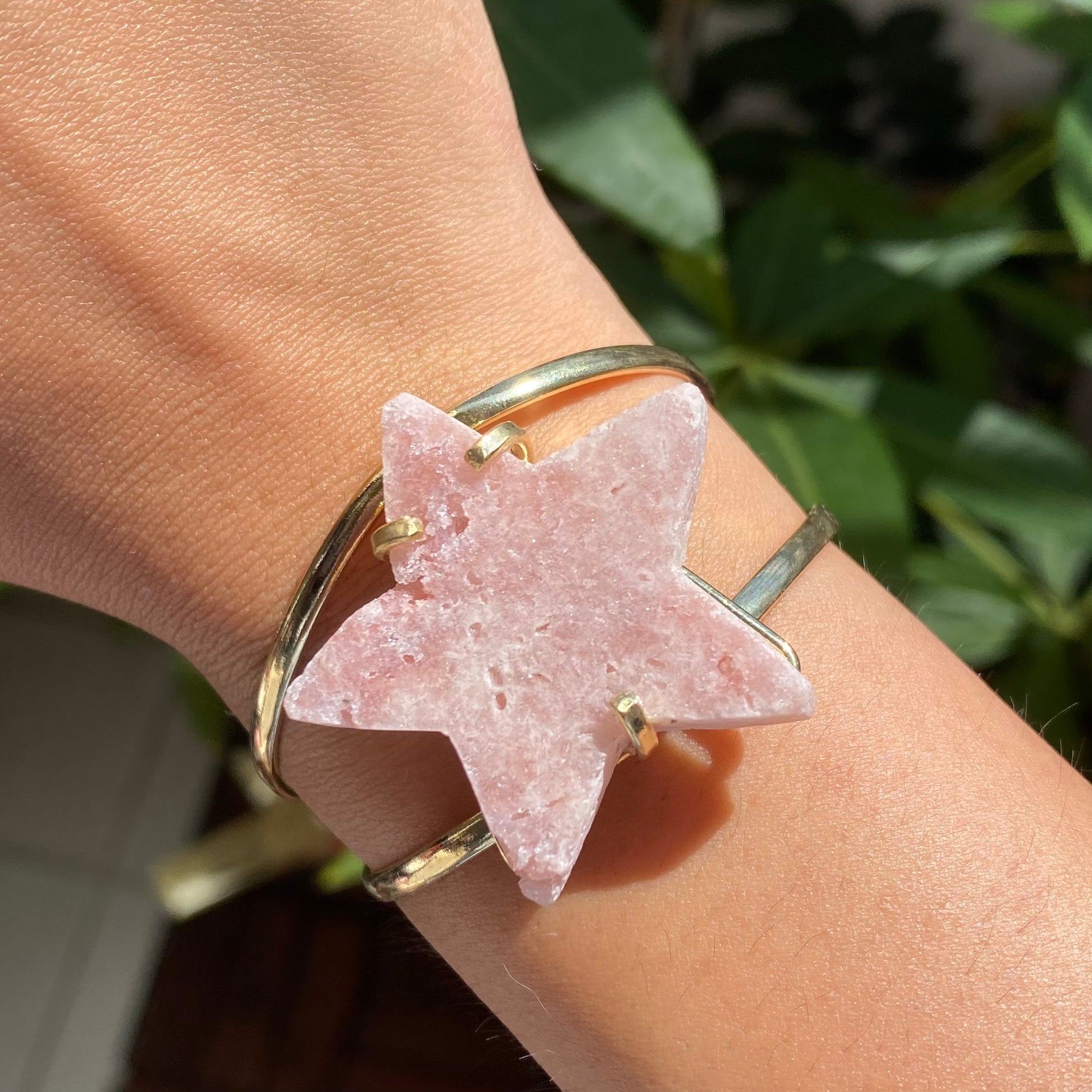 Pink Amethyst Star Bracelet in Gold