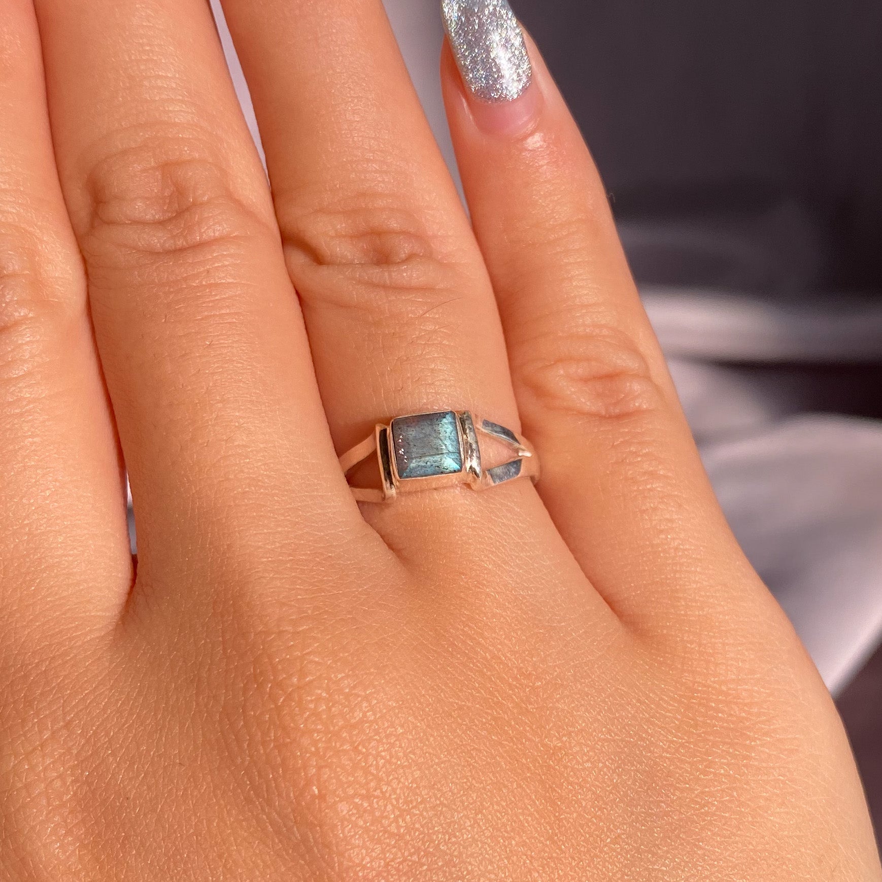[Preorder] Square Labradorite Double Band Silver Ring
