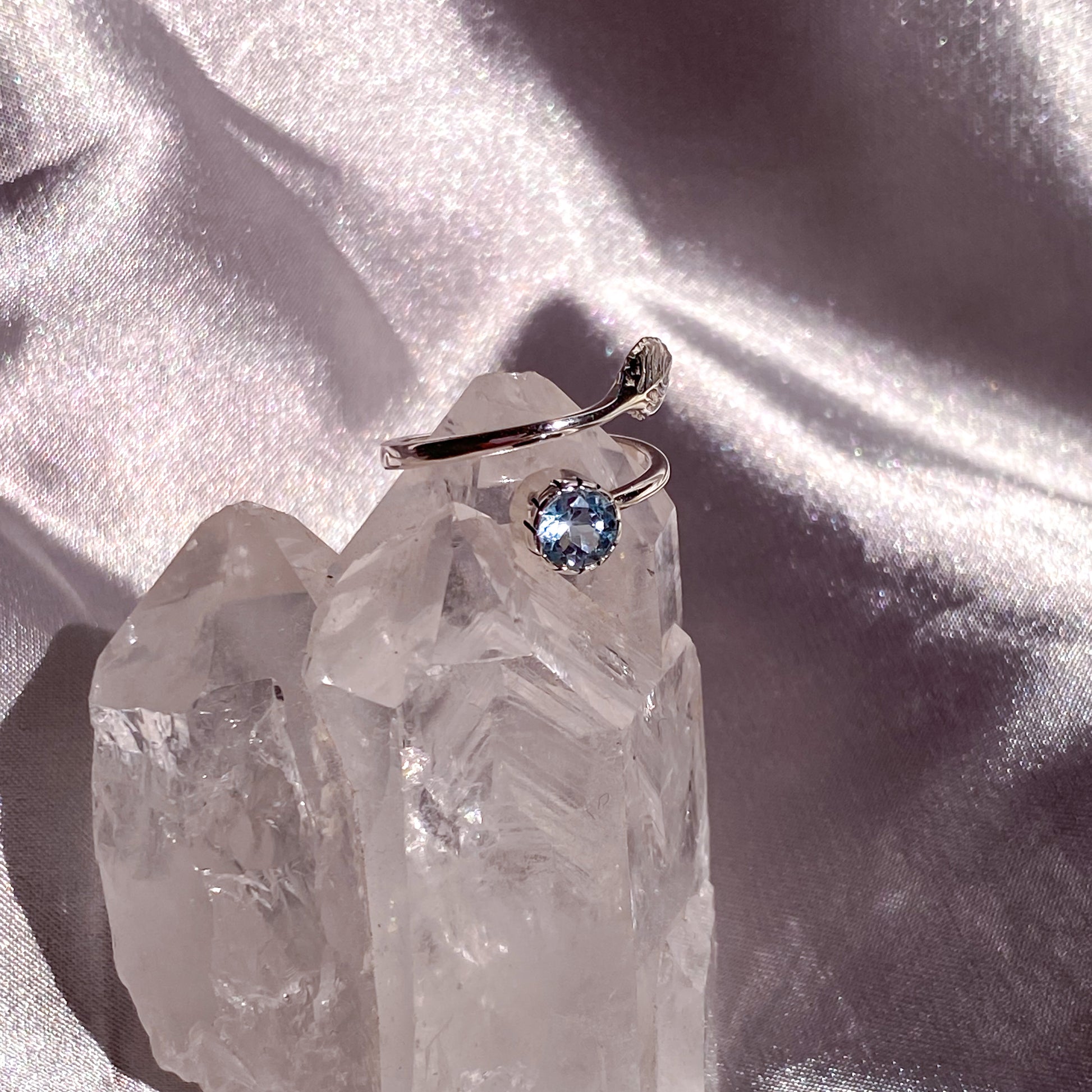 Blue Topaz Gemstone in 925 Sterling Silver Leaf Ring - Preorder