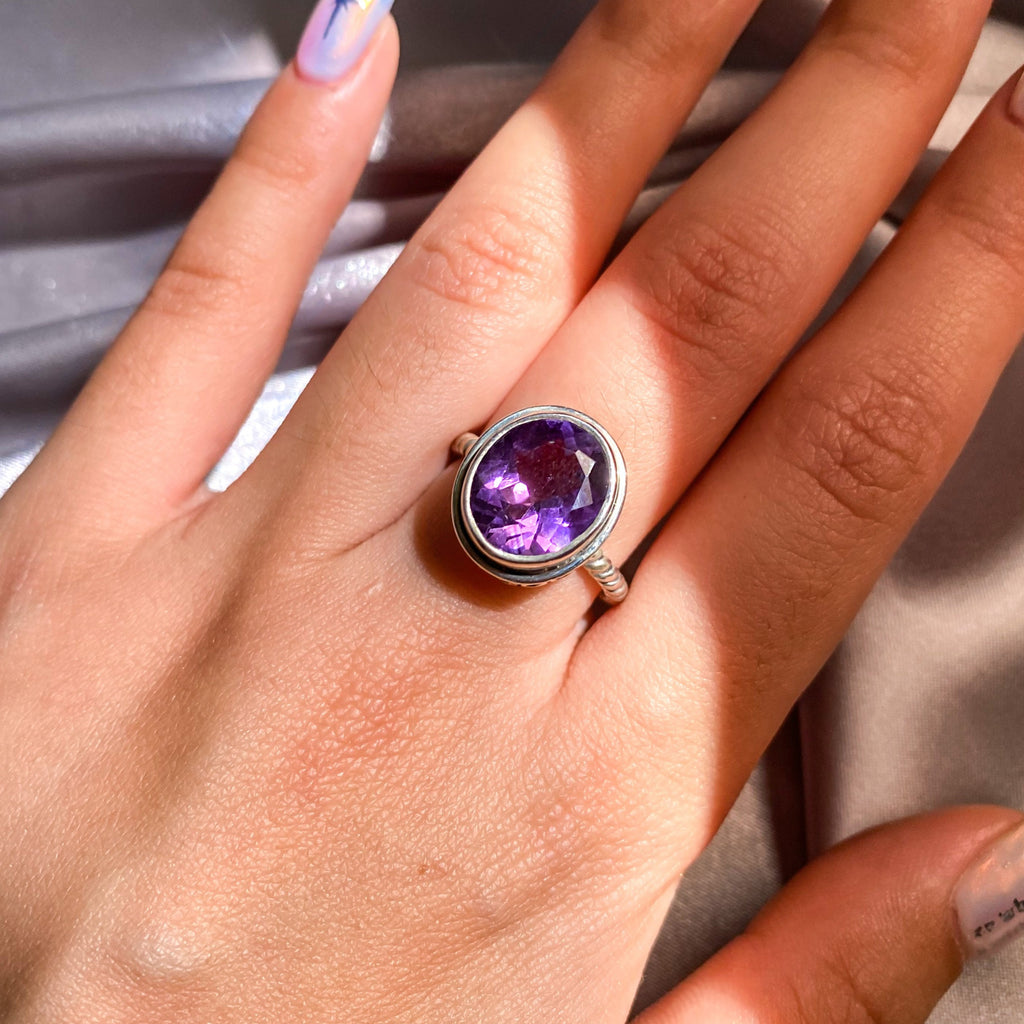 Amethyst Gemstone on Intricate Silver Rope Band Ring AR-01