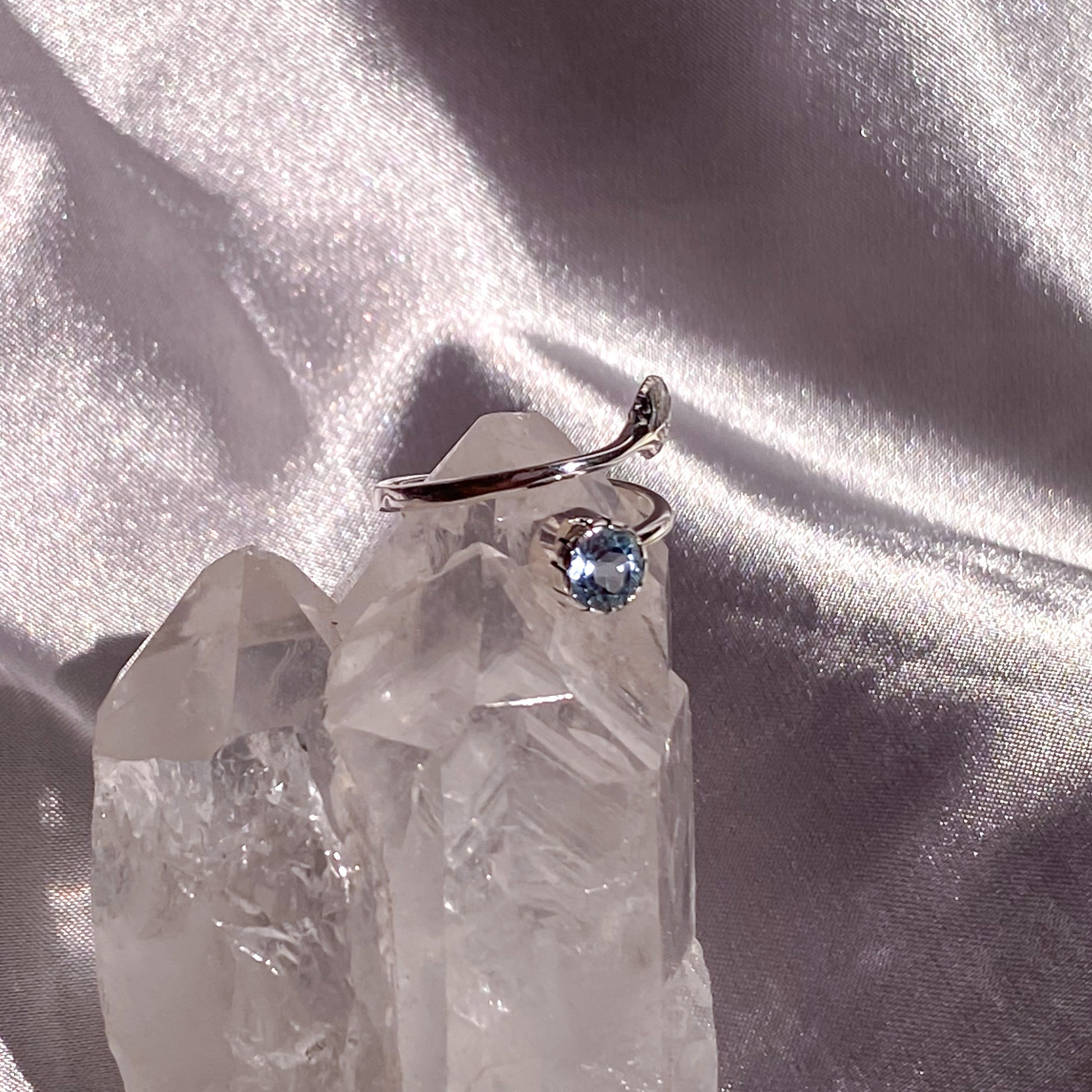 Blue Topaz Gemstone in 925 Sterling Silver Leaf Ring - Preorder