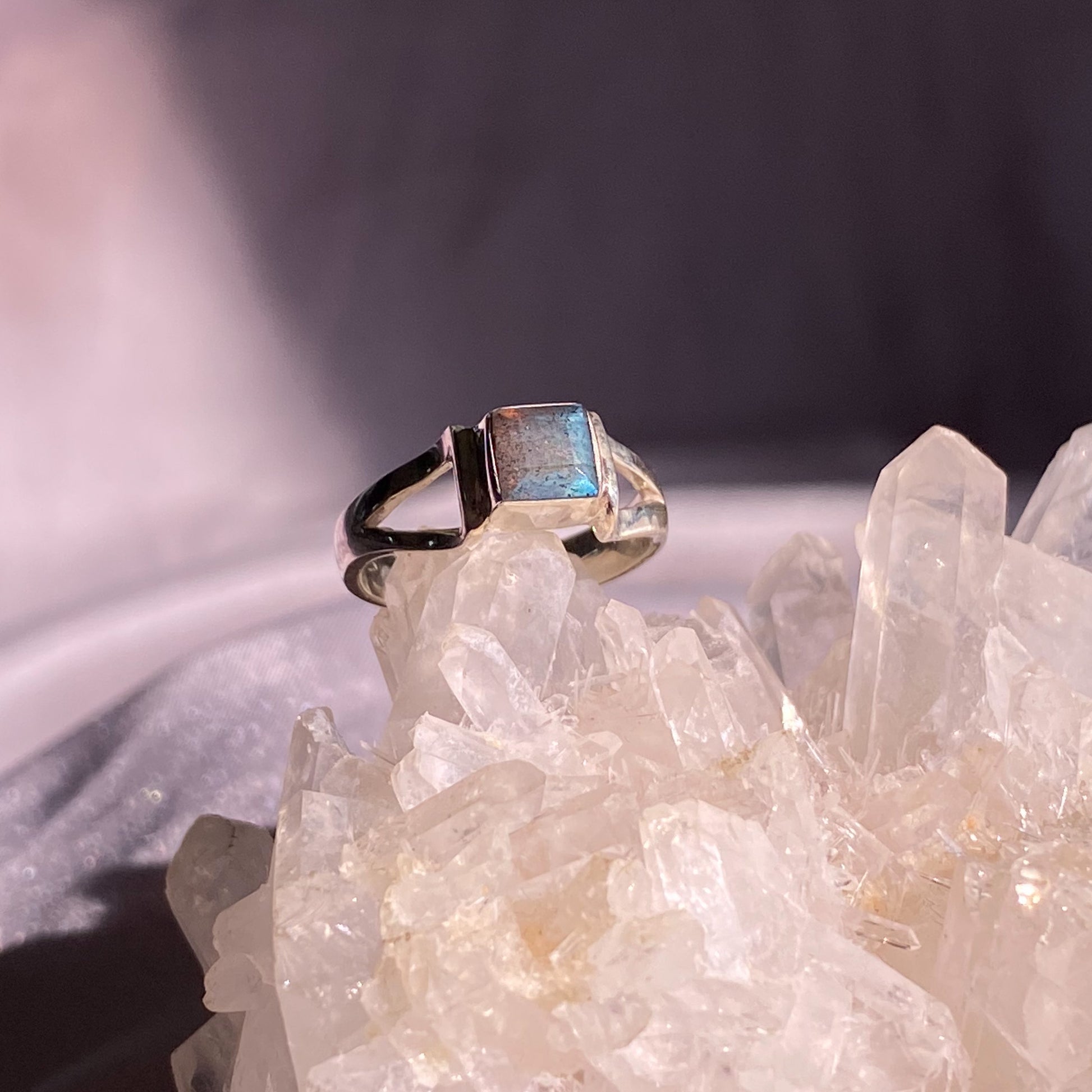 [Preorder] Square Labradorite Double Band Silver Ring