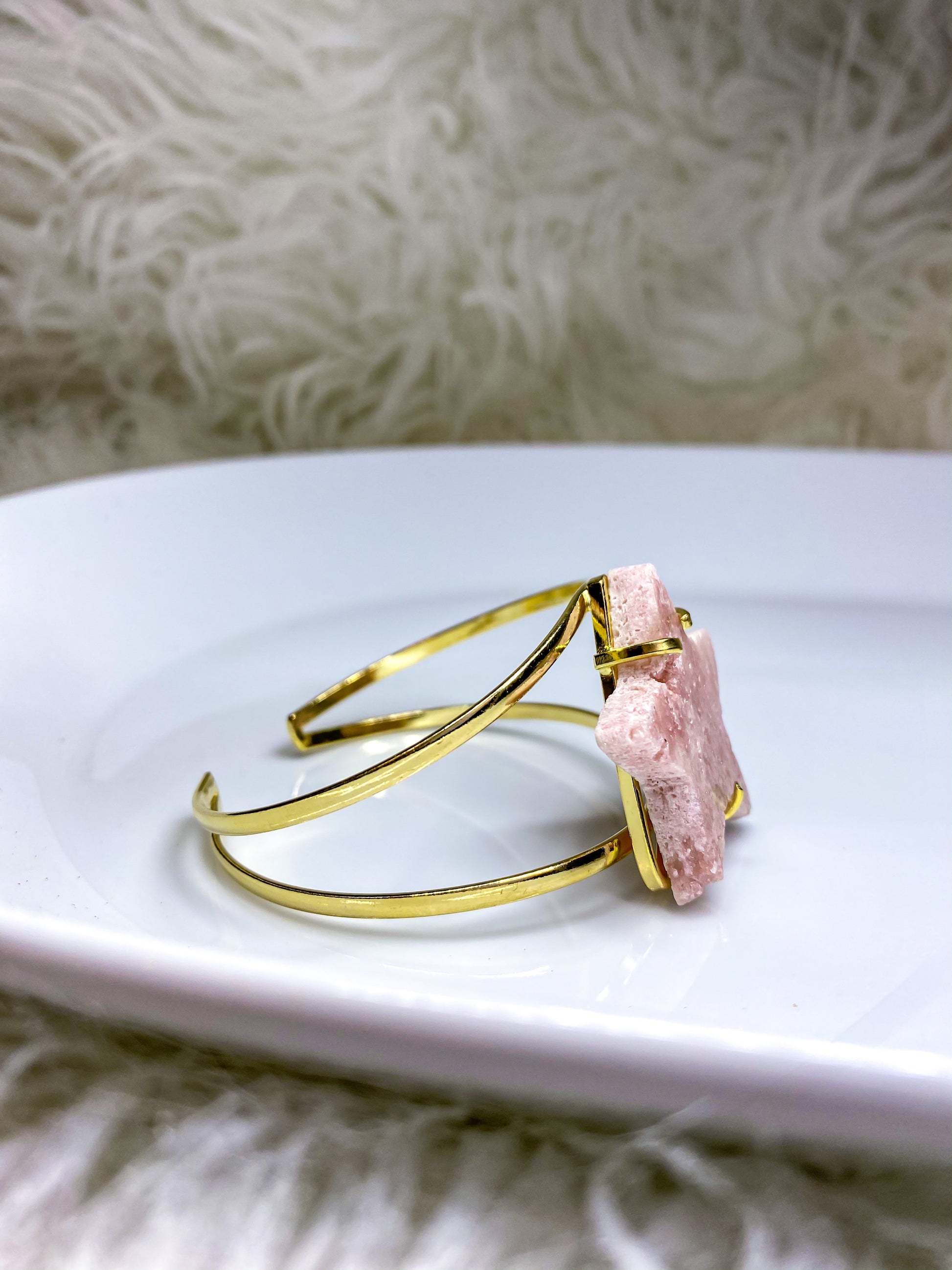 Pink Amethyst Star Bracelet in Gold