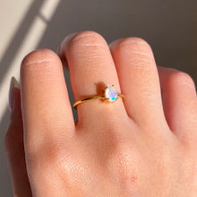将图片加载到图库查看器，Moonstone Gemstone Ring with Dainty Gold Band MR-01

