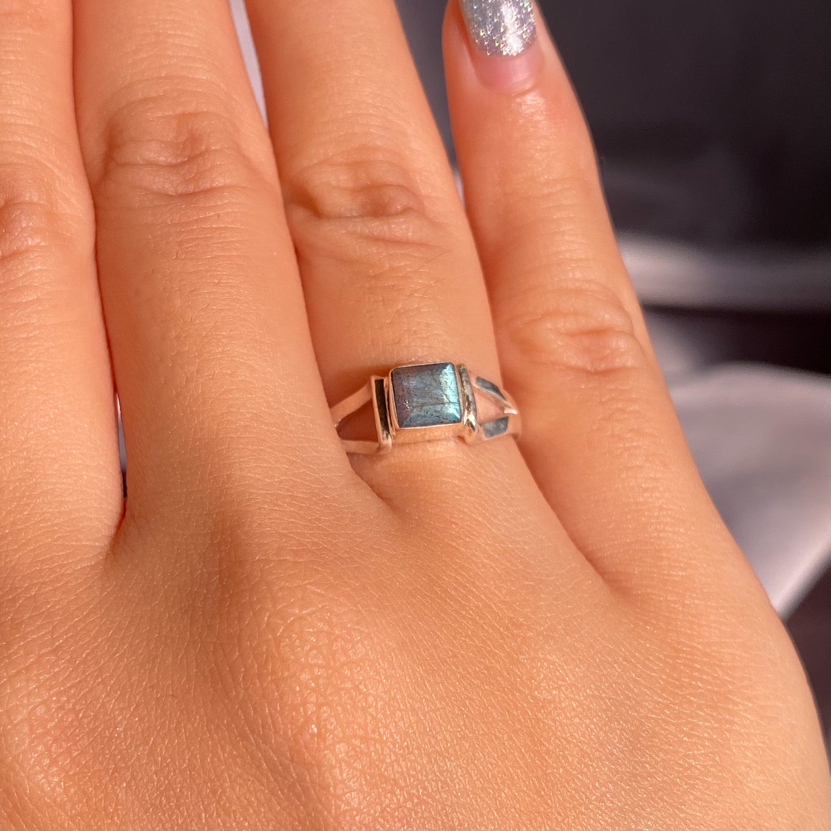 [Preorder] Square Labradorite Double Band Silver Ring