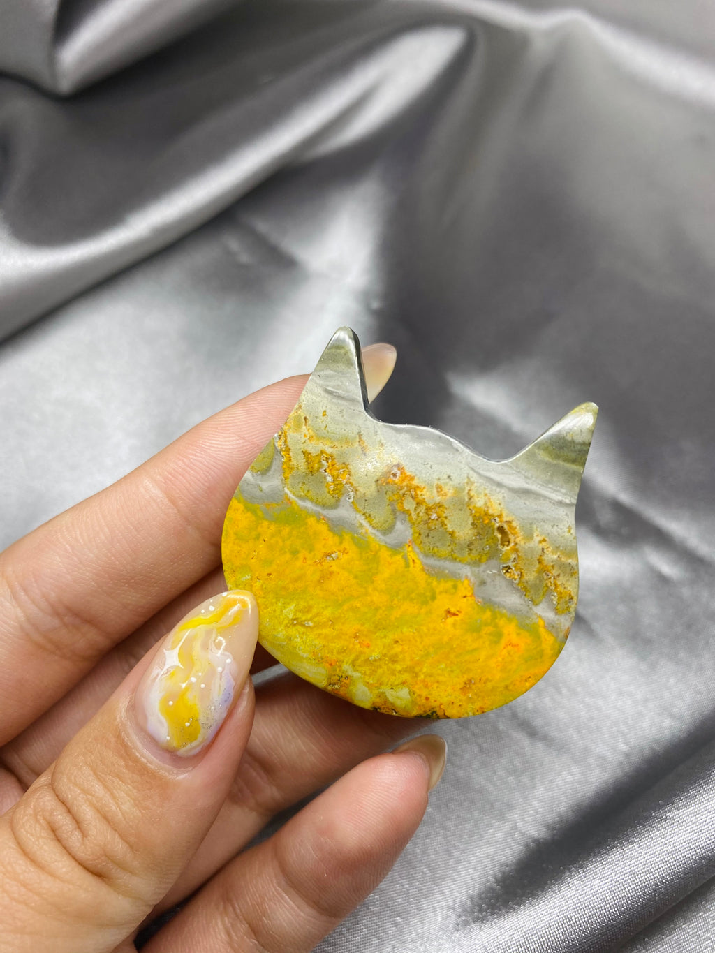 Bumblebee Jasper Cat Head