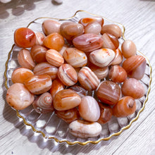 Load image into Gallery viewer, Carnelian Banded Tumbles
