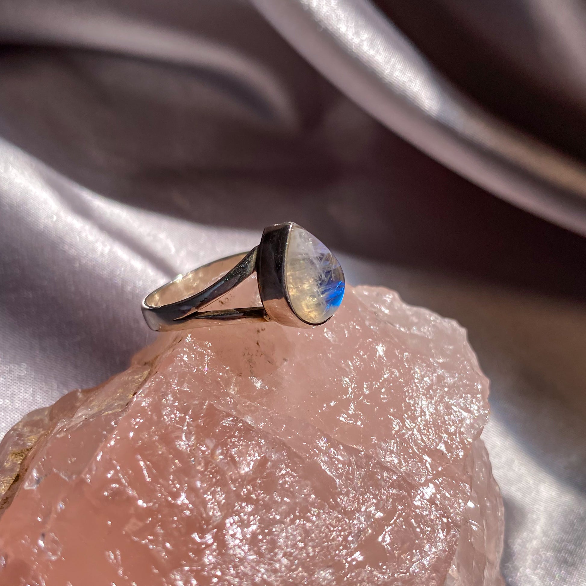 Large Moonstone on Split Band Silver Ring MR-02