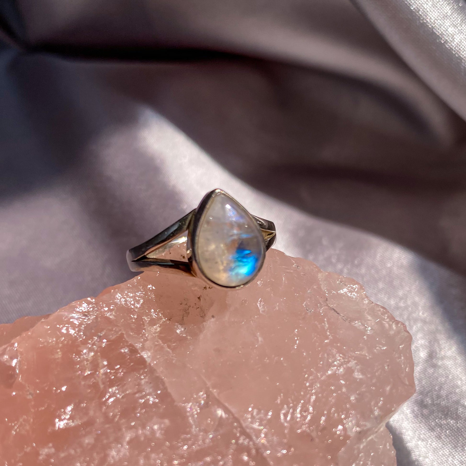 Large Moonstone on Split Band Silver Ring MR-02