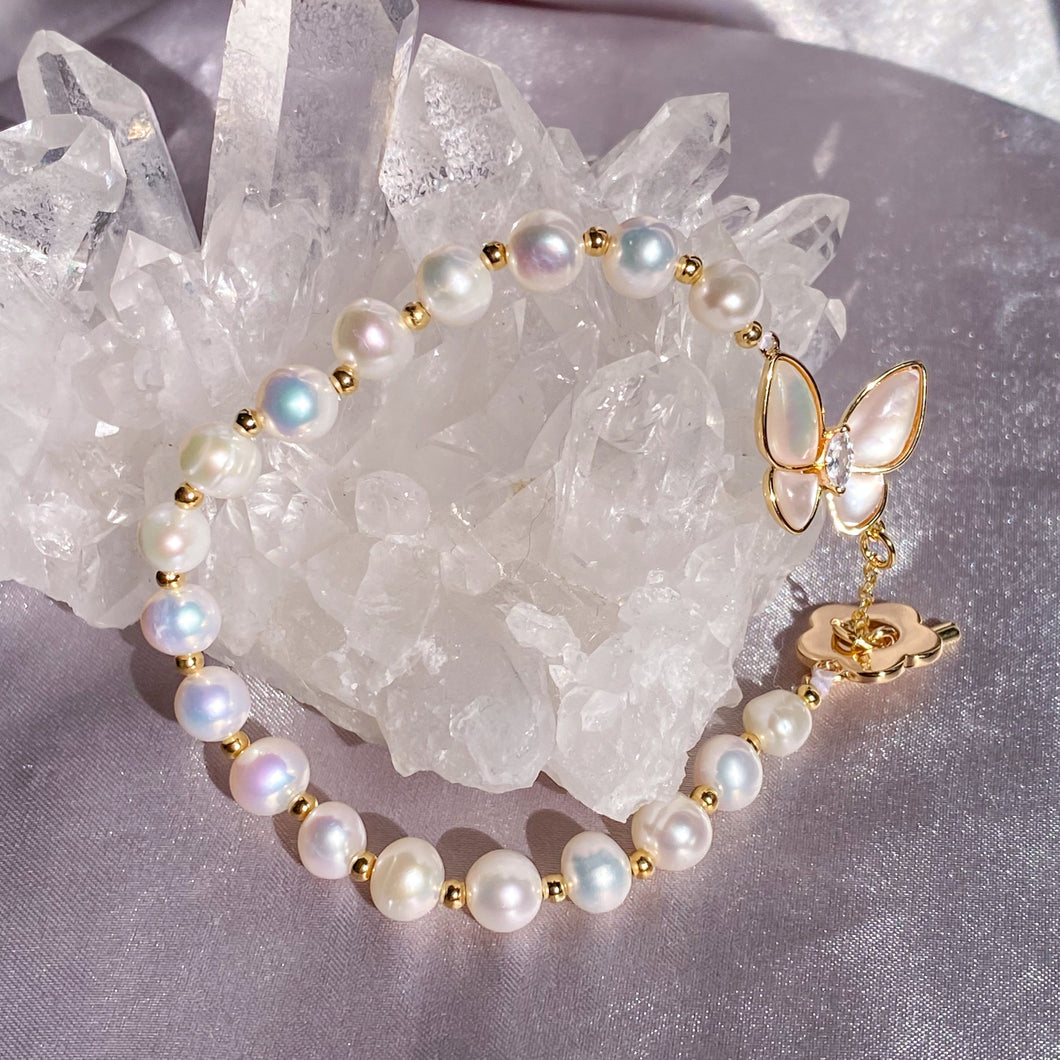Butterfly Clasp Natural Freshwater Round Pearl Bracelet