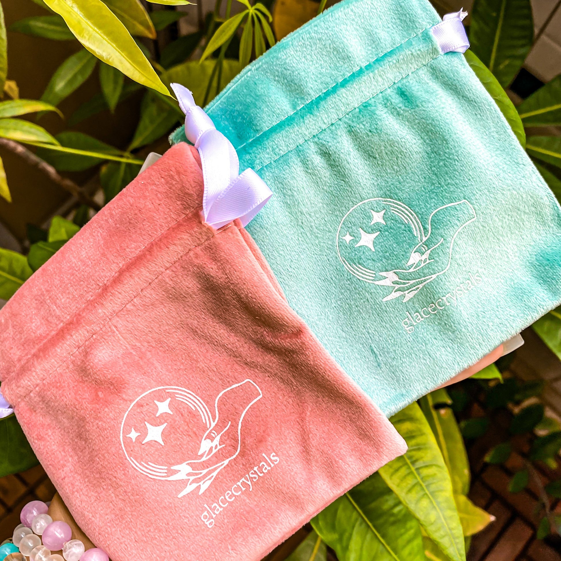 Exclusive Glace Velvet Pouch